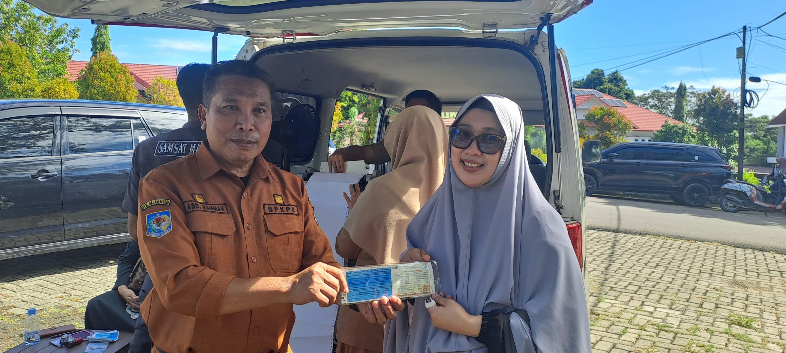 Samsat Keliling di Kantor Gubernur Sulbar: ASN Antusias Bayar Pajak Tanpa Ribet!