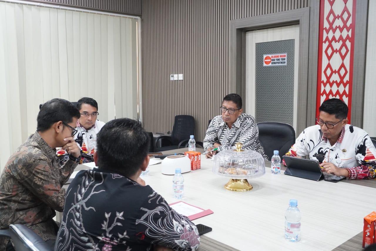 Pemkesra Sulbar Gelar Rakor Penyusunan Laporan dan Penetapan Target Penerapan Standar Pelayanan Minimal