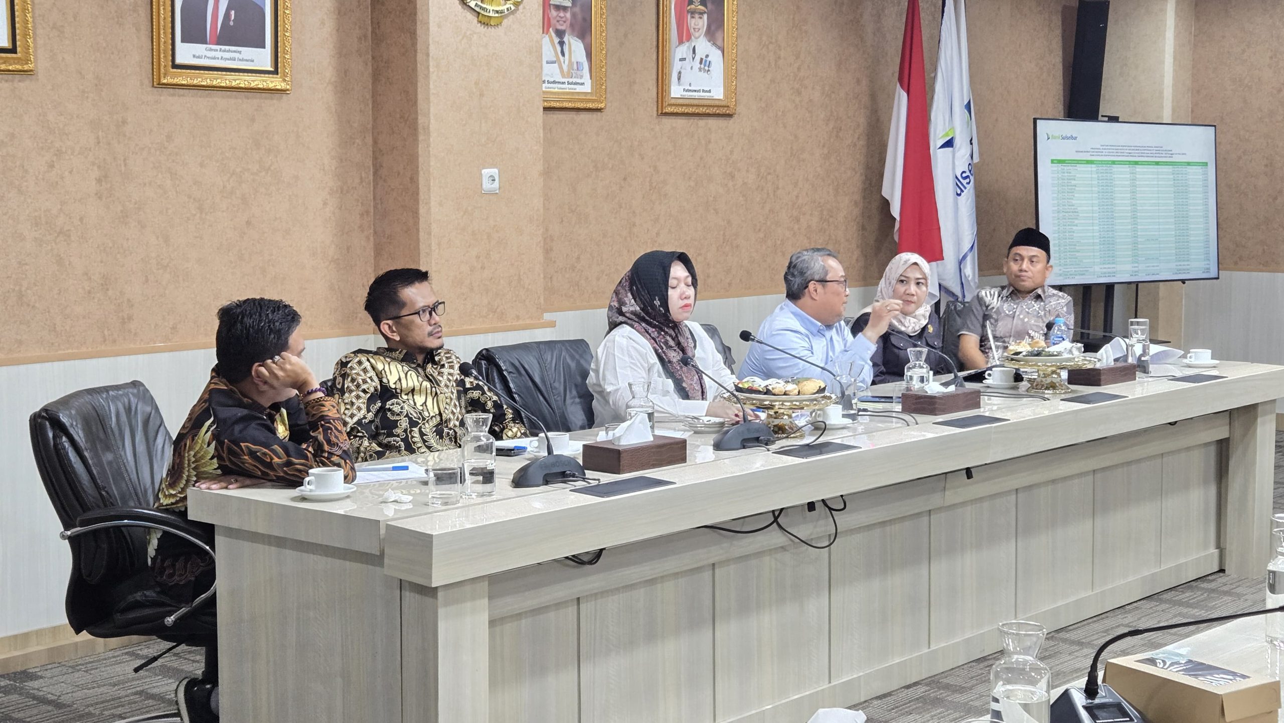 Perdalam Materi Ranperda Penyertaan Modal Daerah, Munandar Wijaya dan Tim Panja Ranperda berkunjung ke Bank Sulselbar