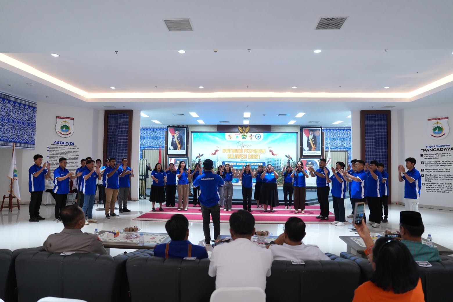 Kontingen Pesparawi Sulbar Diberangkatkan ke Manokwari, Sekda Junda: Tunjukkan Keramahan dan Budaya Sulbar